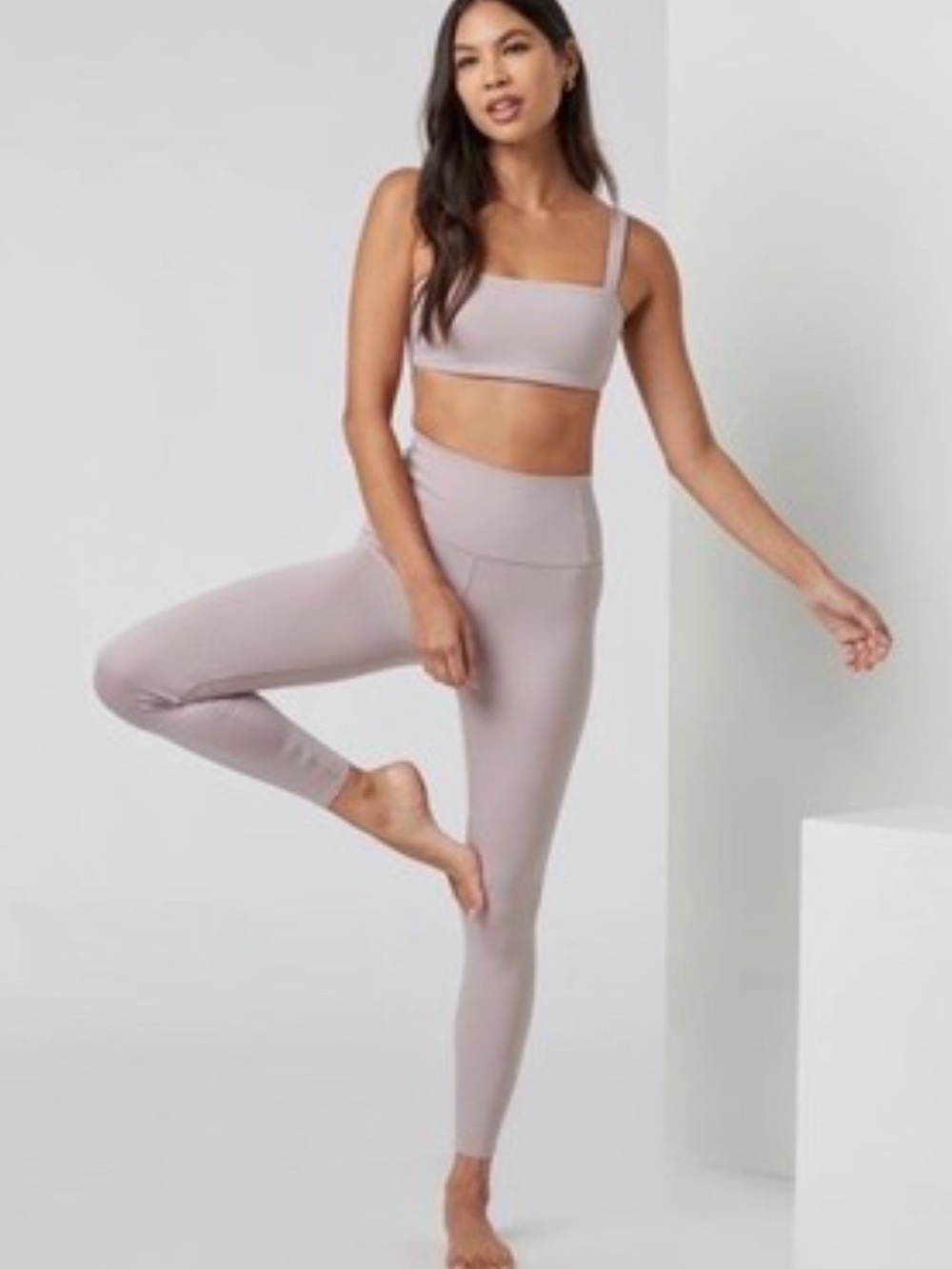 Vuori Evolve pink leggings medium